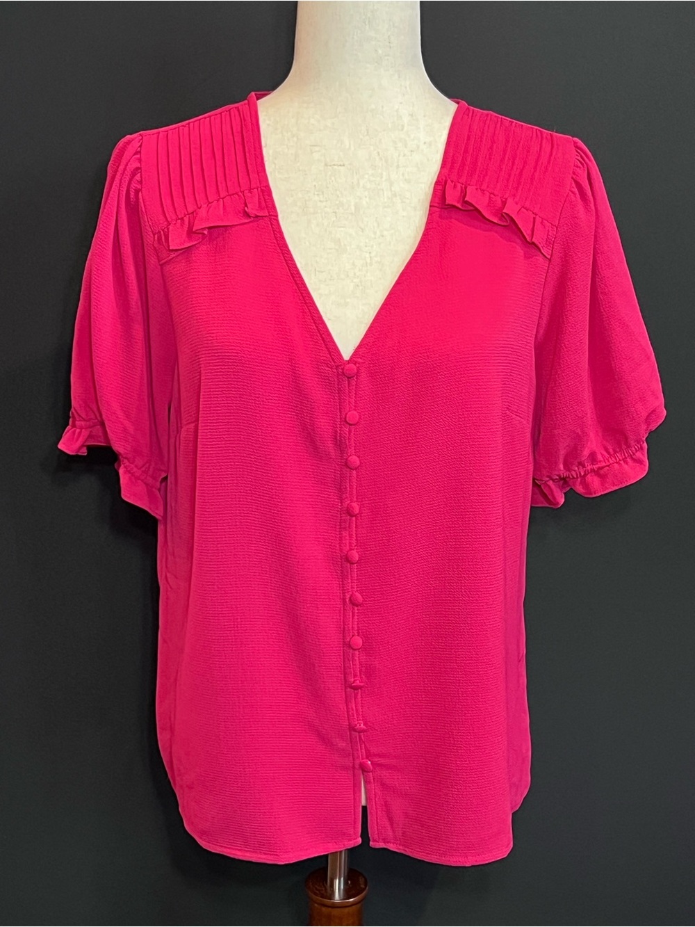 CeCe Hot Pink V-Neck Button Front Blouse (NEW)